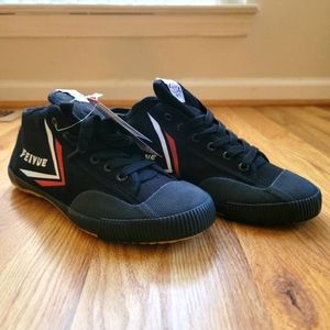 Mens minimalist shoes Feiyue